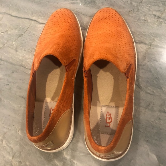 UGG suede slip on sneaker in rich orange color-worn once, LIKE NEW condition! - Picture 8 of 9